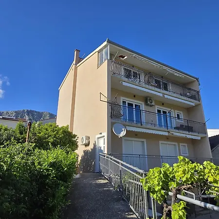 Frane Apartman Kastela