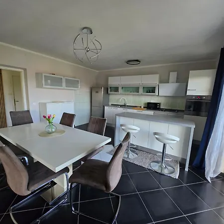 Frane Apartman Kastela